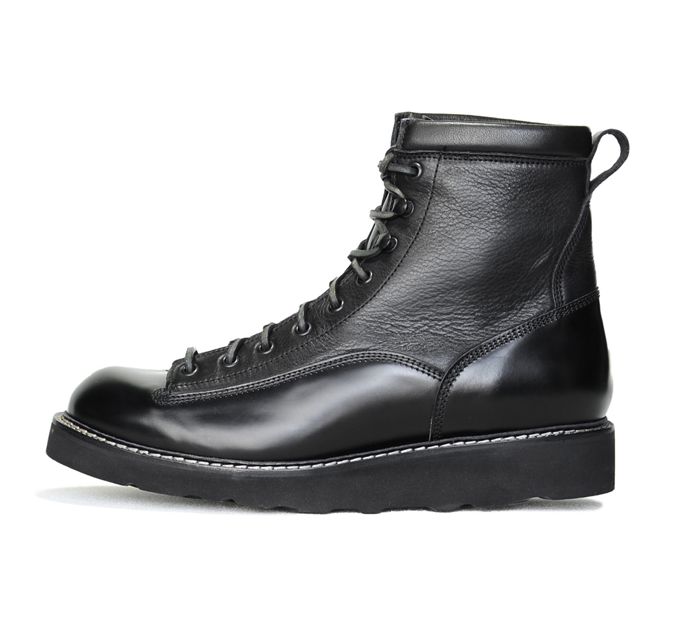 sandmanncraft-boots-bozeman-all-black-side